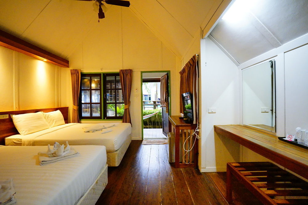 Apple Beachfront Resort Trat Exterior foto