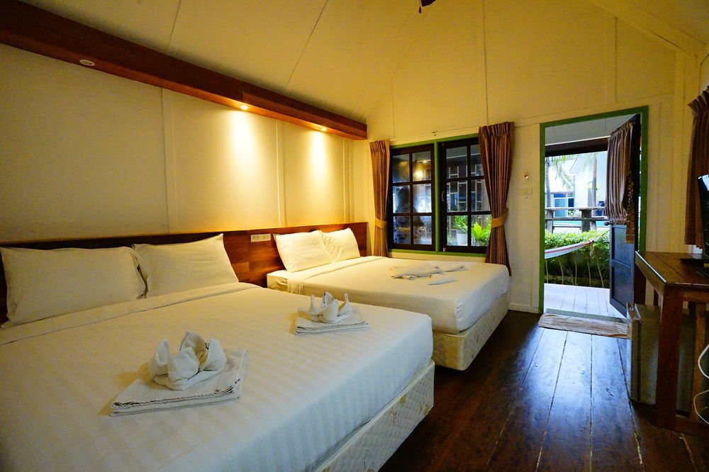 Apple Beachfront Resort Trat Exterior foto