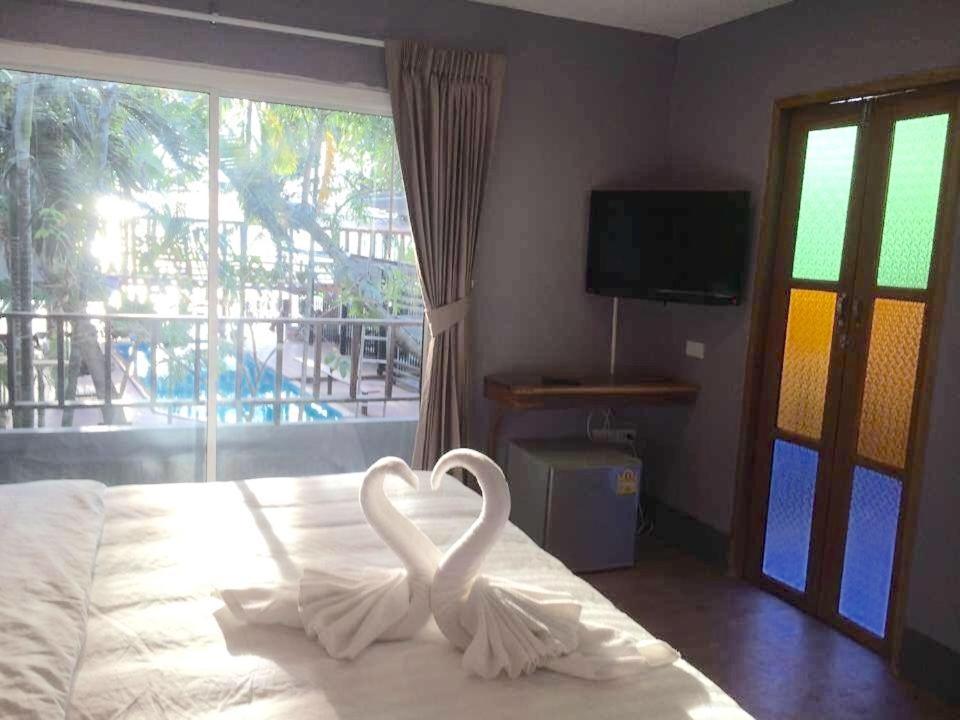 Apple Beachfront Resort Trat Exterior foto