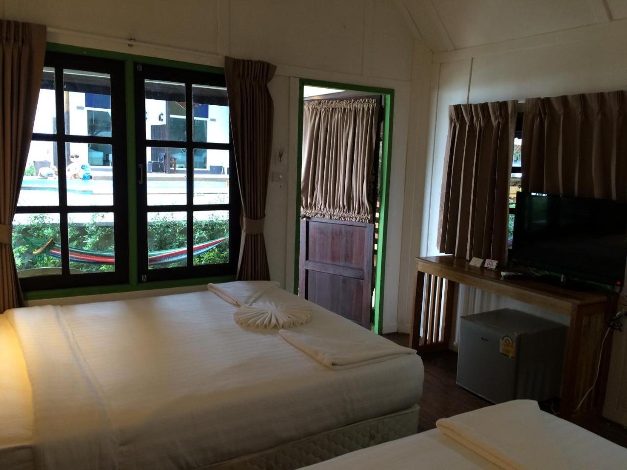 Apple Beachfront Resort Trat Exterior foto
