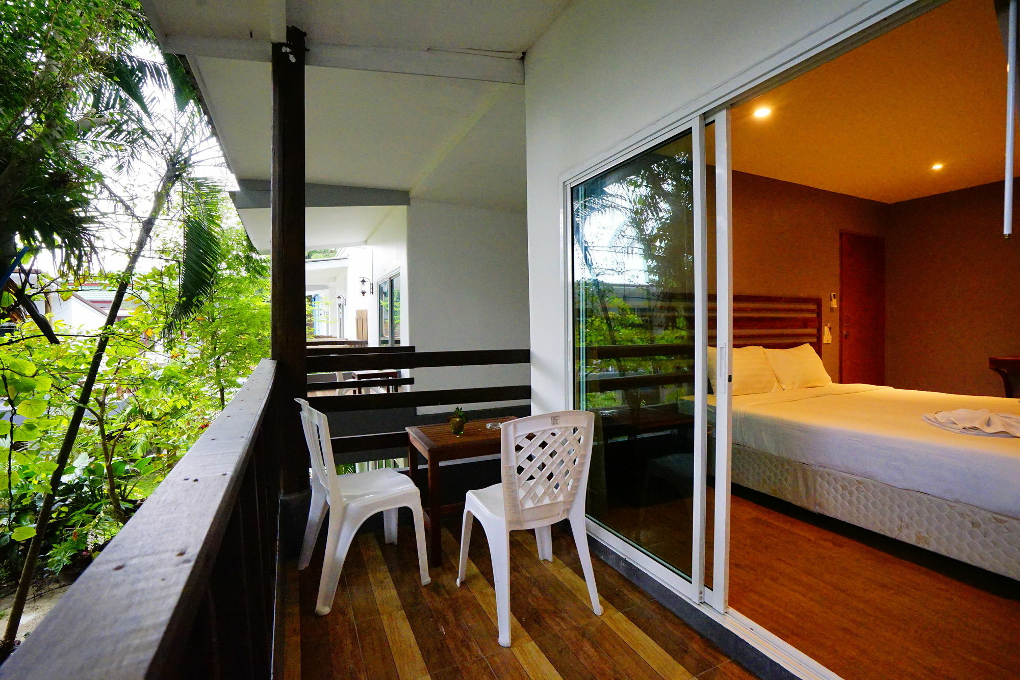 Apple Beachfront Resort Trat Exterior foto